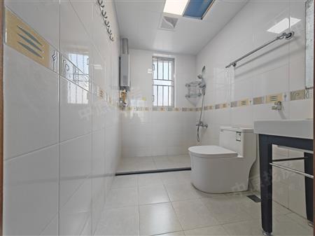 鹏城合正星园-卫生间