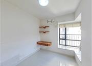 中海西岸华府北区-次卧