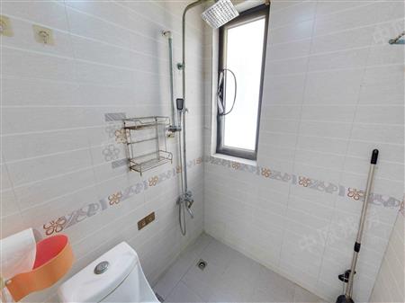 中海西岸华府北区-卫生间