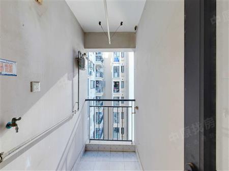 中海西岸华府北区-阳台