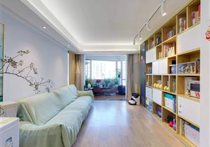 南二外书包，云海天城精装修三房，满五税少。近地铁