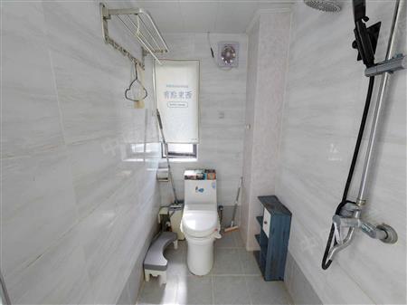龙光玖云著大楼-卫生间