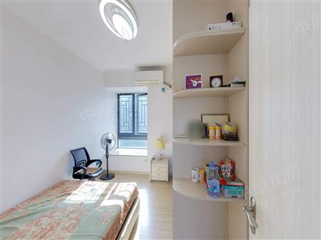 中熙香缤山-次卧