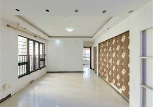 业主诚意出售 中海西岸华府北区 精装修户型方正朝向好 拎包住