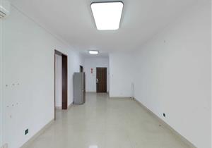 翡翠华庭灵芝地铁口标准二房