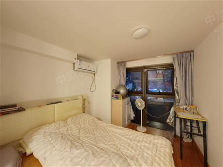 龙光玖云著大楼-主卧