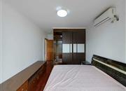 蔚蓝海岸社区二期-主卧