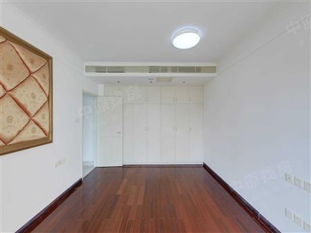 黄埔雅苑（四期骏悠园）-次卧