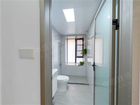 观山嘉苑-卫生间