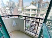 新港鸿花园-阳台