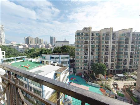 新港鸿花园-阳台