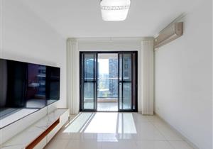 中熙香缤山，大花园社区，东南向看花园。有钥匙，税少，诚心出