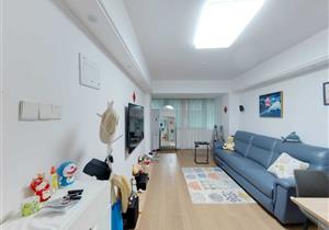 宝兴花园，地铁口，满5年，红本在手，诚心出售