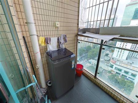 新银座华庭-阳台