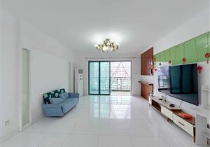 急售冠城世家高层方正大三房