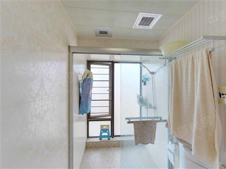 龙岸花园-卫生间