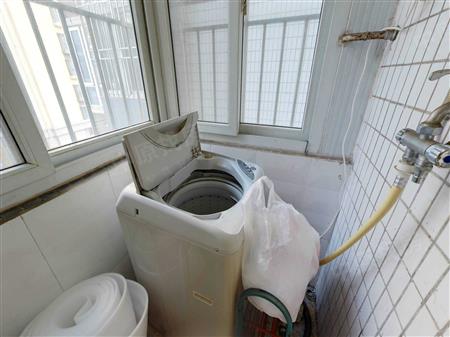 东方盛世花园-阳台