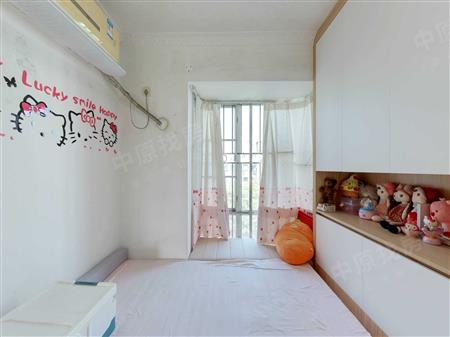 中海怡翠山庄-次卧