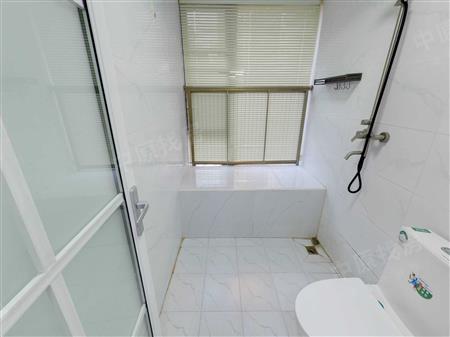 悦峰尚府-卫生间