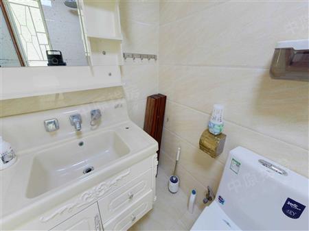 信义假日名城(五期A逸翠园)-卫生间