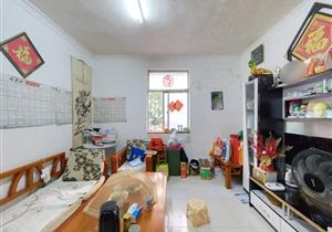 西湖小区，南北通透，三房带大阳台，价格好商量，随时约看房