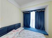 勤诚达前海世界-主卧