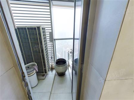 东海国际公寓-阳台