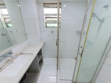 泰华商业城-卫生间