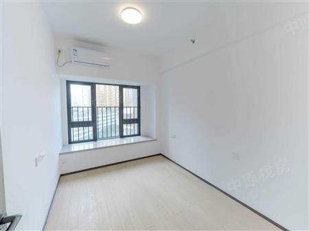 华润未来城-次卧