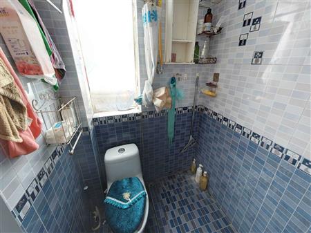 莲花二村-卫生间