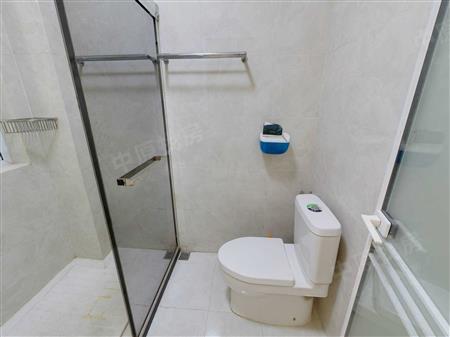 三科麓湾-卫生间