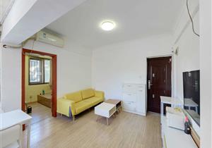 3房户型 户型方正 使用率高 费用少 近地铁 价格可谈