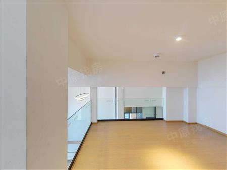 华盛珑悦花园-次卧