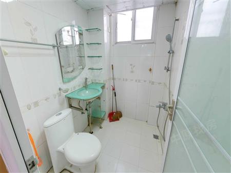 长富花园-卫生间
