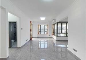 周边配套齐全，紧邻笔架山公园，荔枝公园，深圳市体育馆