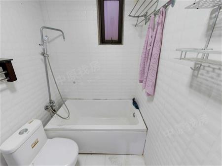 英郡年华花园（一期）-卫生间