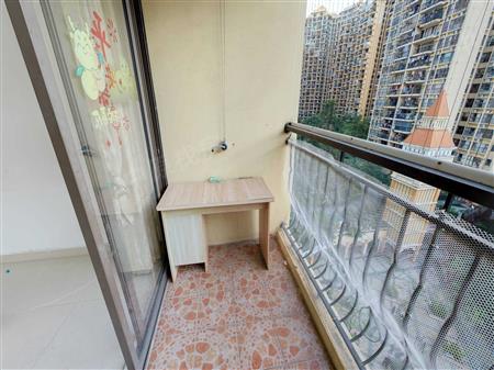 英郡年华花园（一期）-阳台