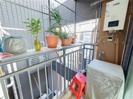 华盛盛荟名庭-阳台