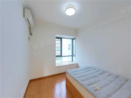 中粮澜山花园-次卧