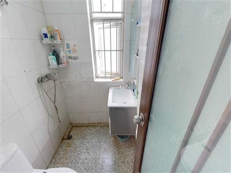 都市翠海华苑-卫生间