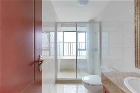 东方盛世花园(二期)-卫生间