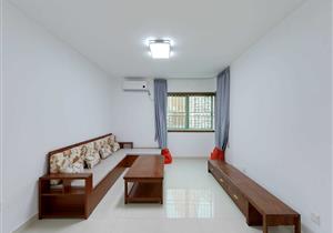 距离地铁近，步行可达，上班通勤方便