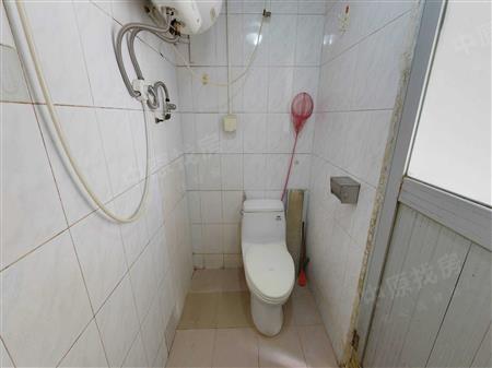 中建二公司住宅楼-卫生间