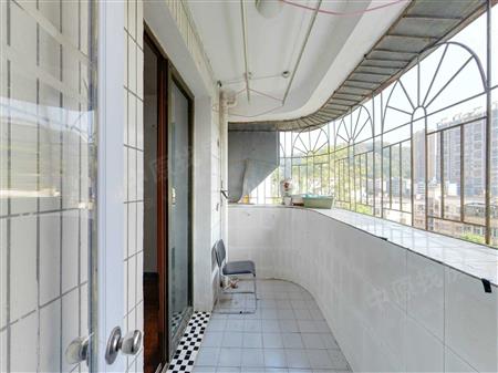 比华利山庄-阳台