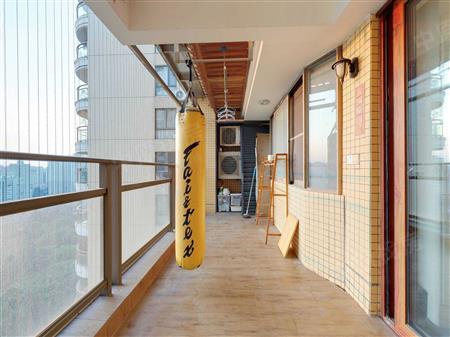 云顶翠峰三期-阳台