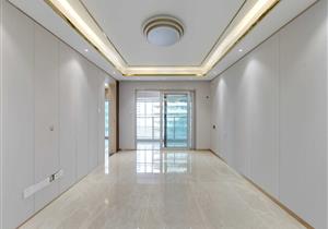 岗厦城精装3居室，重新装修的，随时可以看房，