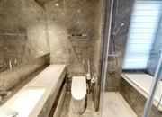 半岛城邦花园四期-卫生间