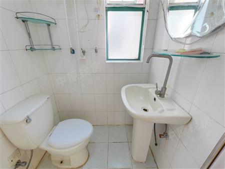 龙威花园（我爱我家）-卫生间