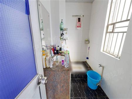 银通住宅综合楼-卫生间