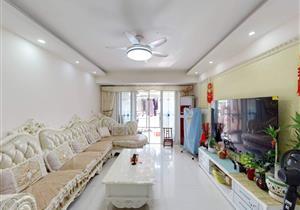 桃源居高层电梯四房，南北通透方正实用，南向视野好拎包入住